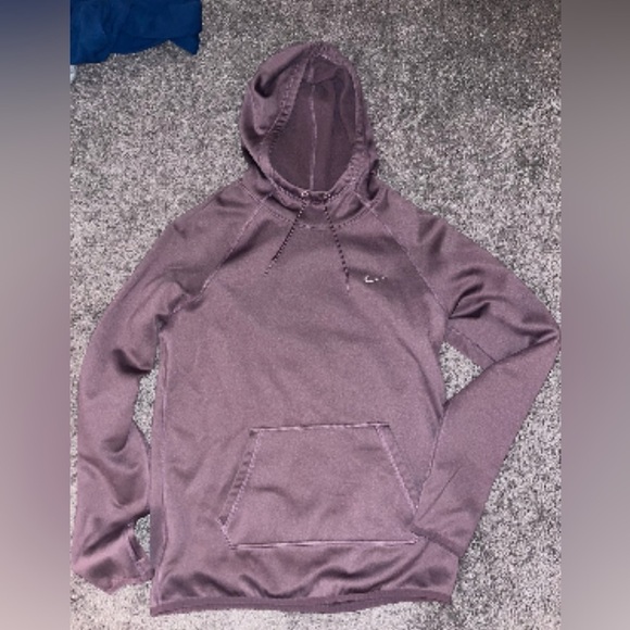 Nike Tops - Nike Women’s Maroon Hoodie Sweater